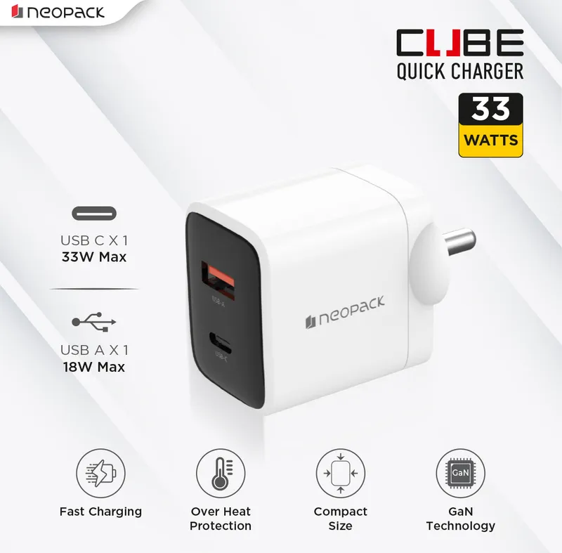 Dual Port USB-C & A 33W Fast Charging GAN Adapter for Smartphones / iPhone, Tablet, Power Banks, Earbuds and More (White)